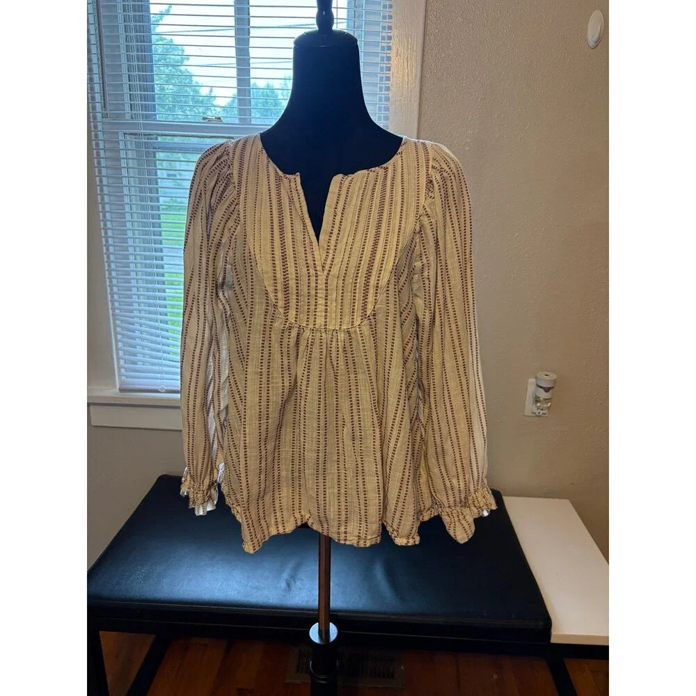 Elizabeth and James Romantic Peasent Blouse Ivory and Red Size M